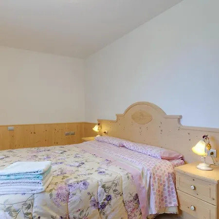 Agritur Belsogno Farm stay Brez